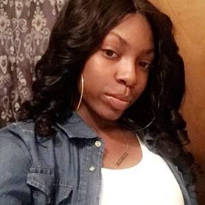 Meet your Posher, Destinee